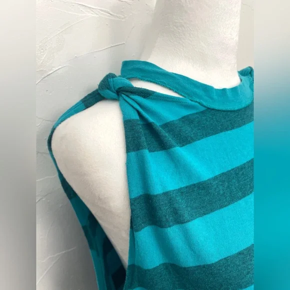 We The Free Knotted Tank Tee - Picture 6 of 10